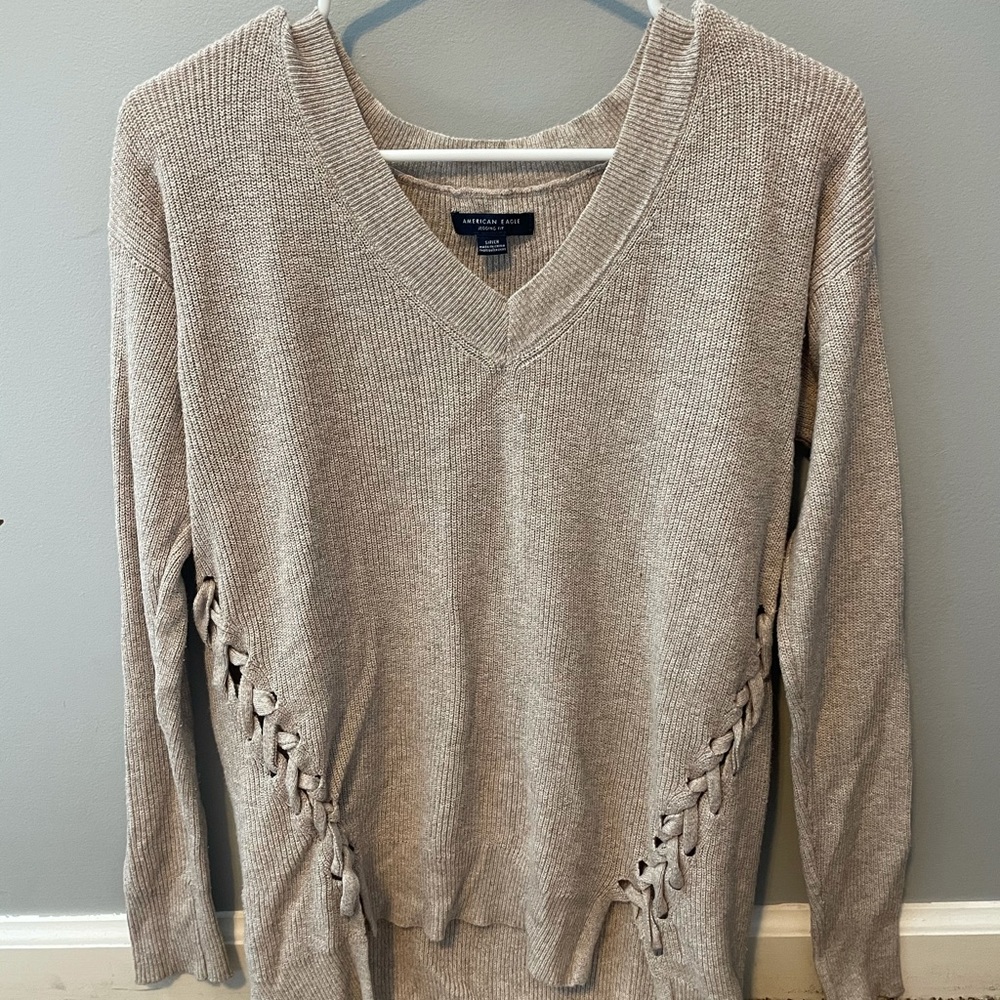 American Eagle sweater (Small)